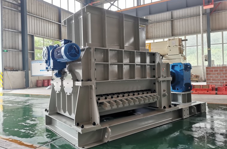 1737102803464649.jpg Double roller crusher2 -759x499.jpg